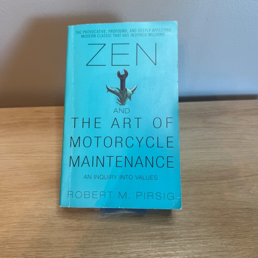 Zen and the Art of Motorcycle Maintenance Robert M Pirsig Paperback 2006 Book